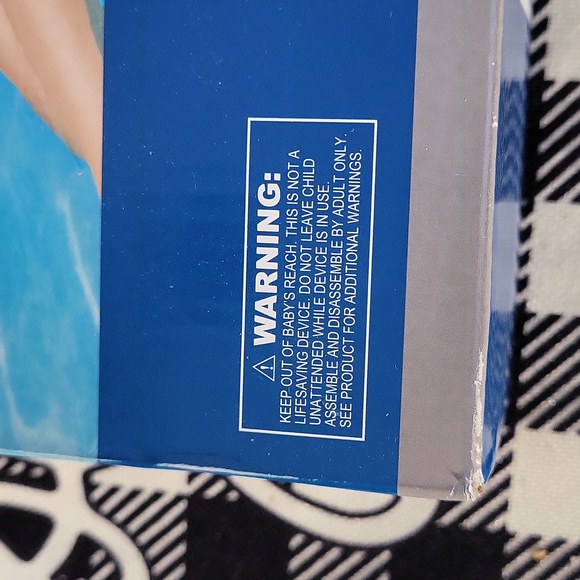 Summer waves chill out lounge what I use at my pool fab size above color pink - Picture 3 of 10